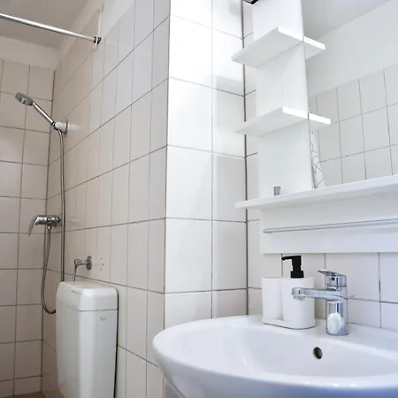 Charmante Altbau In Chb Appartement *