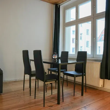 Charmante Altbau In Chb Appartement